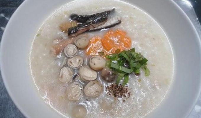 Cháo nấm rơm