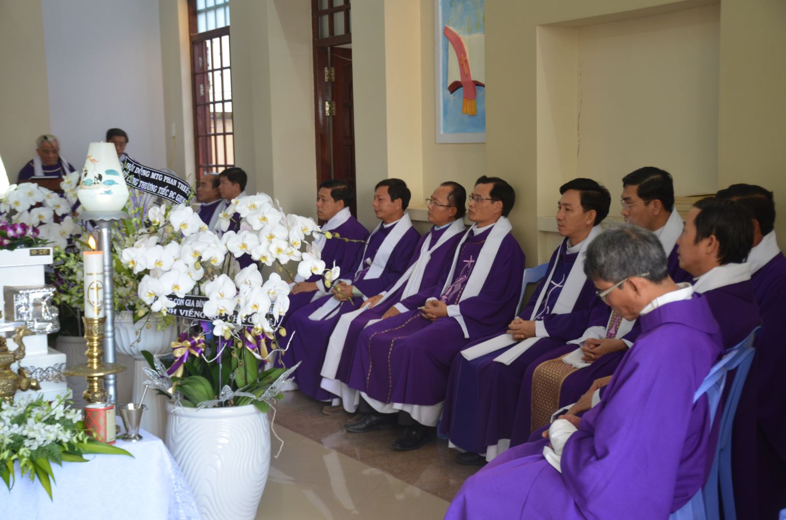 Thanh le cau nguyen cho Giám mục Thong sang 2-3-2017