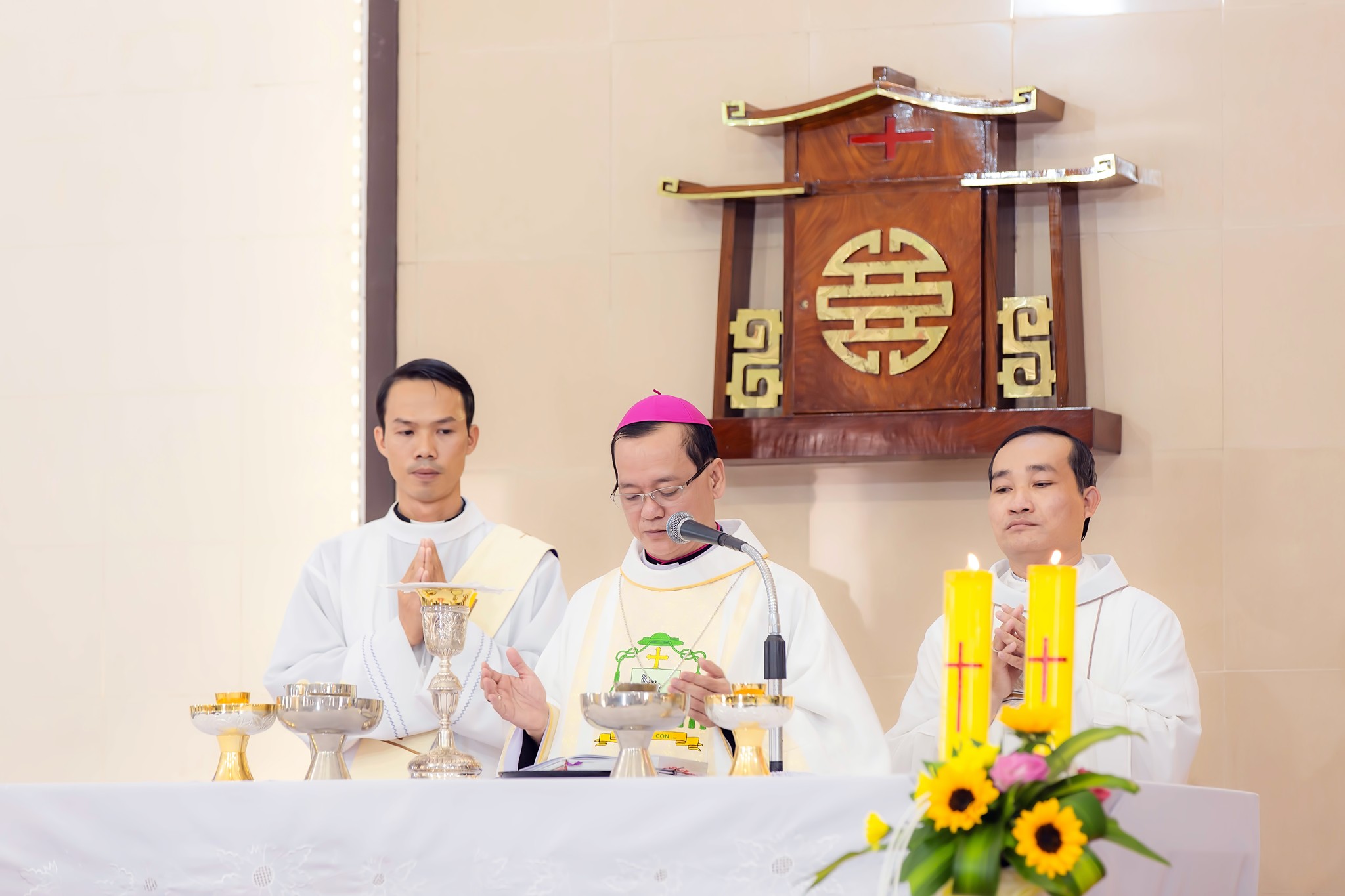 Thánh lễ khởi đầu sứ vụ Giám mục Chánh tòa của Đức cha Phêrô Lê Tấn Lợi
