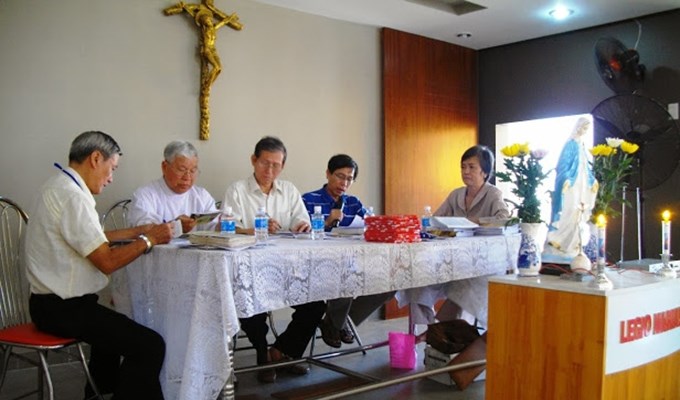 Phục vụ là con đường mãi mãi