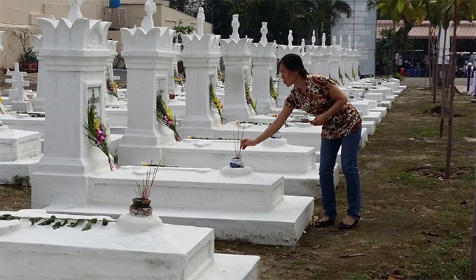 Bồi hồi bên miền quên lãng