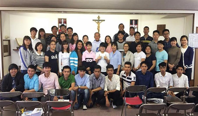 Ông cha thắp lửa