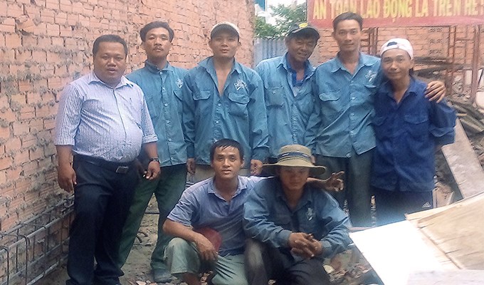 Ðốm sáng không ở đâu xa