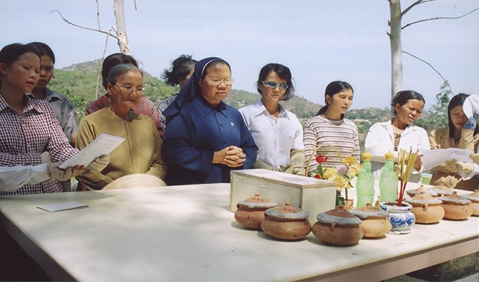 Xin lễ cầu nguyện cho linh hồn thai nhi?