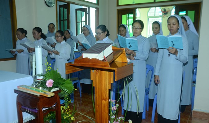 25 năm sống vì người nghèo