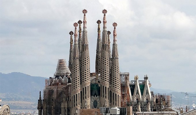 Sagrada Familia, ngôi thánh đường xây dựng trong 154 năm