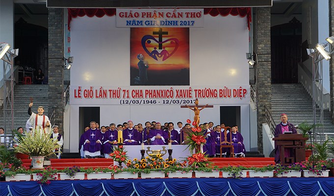 Về Tắc Sậy  giỗ cha Phanxicô