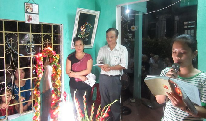 Đọc kinh tại gia