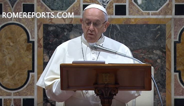 Đức Giáo Hoàng gặp gỡ các đại sứ nhân dịp đầu năm mới