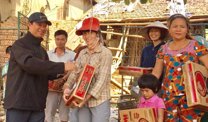 Sẻ chia nơi vùng lũ dữ