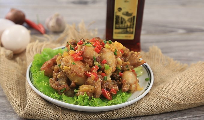 Ếch chiên trứng muối