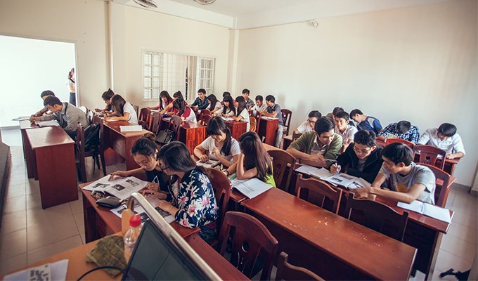 Khi sinh viên “già” đến giảng đường