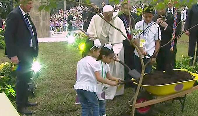 Trái đất phải được đối xử bằng sự dịu dàng