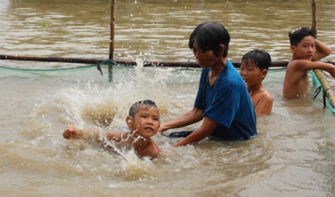 Tưởng lạ lùng mà không phải lạ lùng !