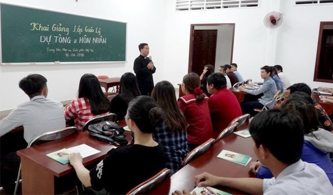 “Nêm gia vị” vào lớp giáo lý hôn nhân