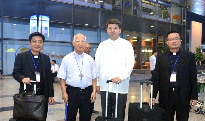 ĐỨC TỔNG GIÁM MỤC MAREK ZALEWSKI ĐẾN VIỆT NAM