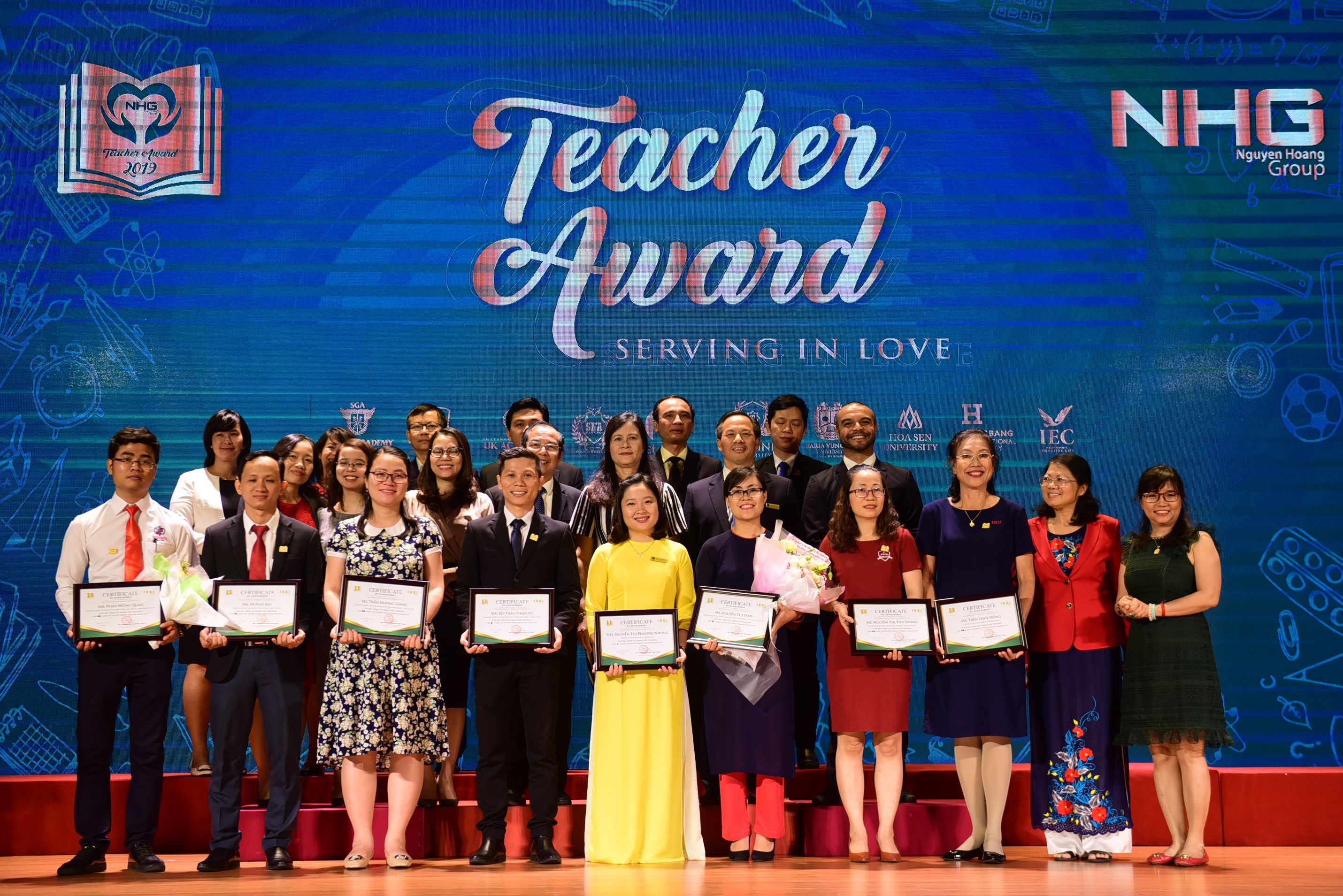 Những nhà giáo “Phục vụ trong yêu thương”