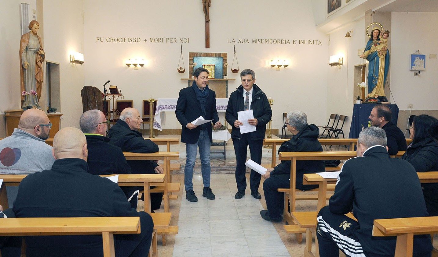 Tù nhân chia sẻ Tin Mừng trên Radio Vatican