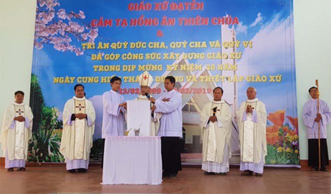 20 năm giáo xứ Ðạ Tẻh