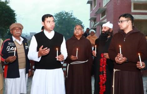 Giáo hội Ấn Độ và Pakistan kêu gọi hòa bình cho hai quốc gia