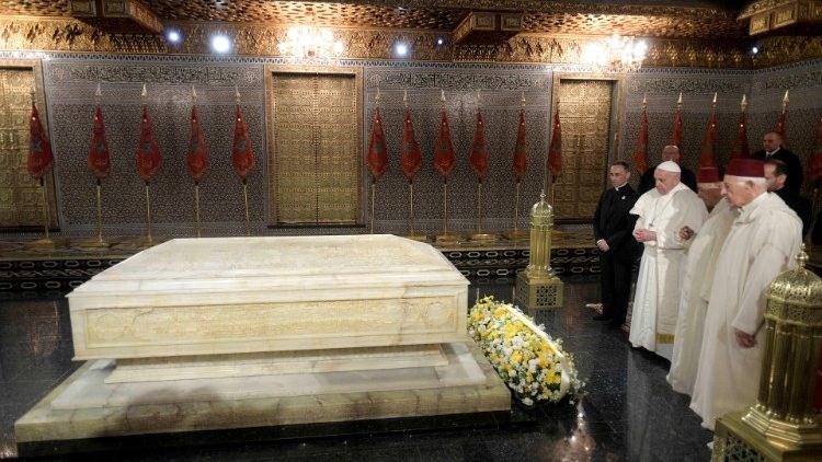 Đức Thánh Cha viếng lăng vua Mohammed V