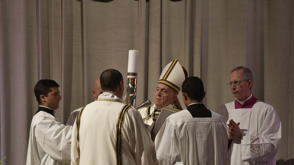 Đức Giáo Hoàng chủ tế lễ Vọng Phục Sinh tại Vatican