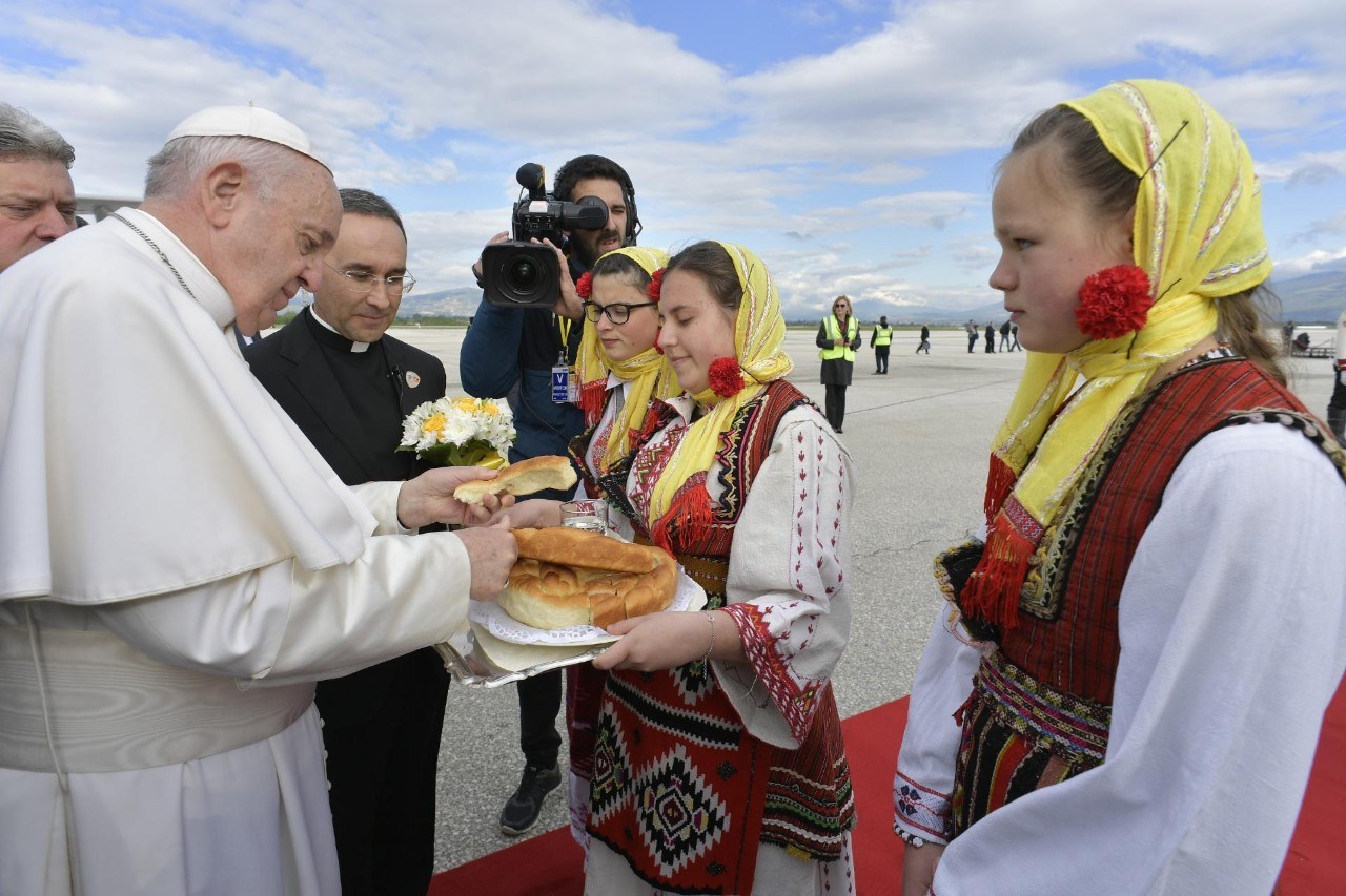 Đức Giáo Hoàng đến Macedonia