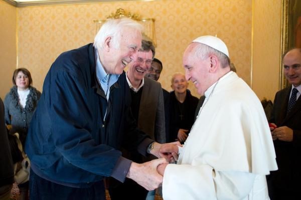 Đức Thánh Cha bày tỏ lòng kính trọng với ông Jean Vanier