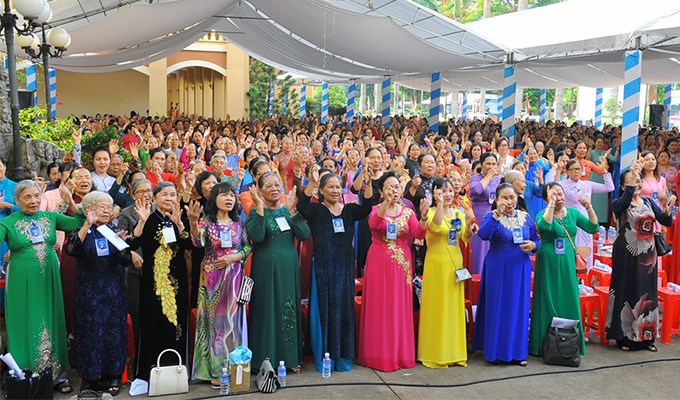 Ngày của mẹ giữa mùa hoa