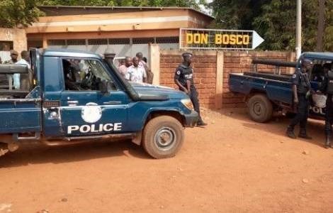 Một linh mục bị sát hại ở Burkina Faso