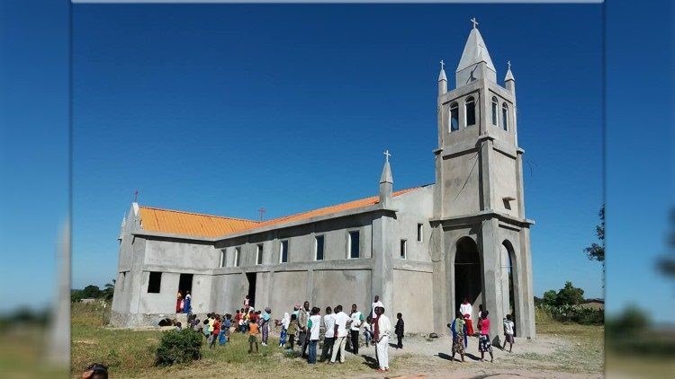 Xây dựng lại Giáo hội sau cuộc nội chiến ở Angola