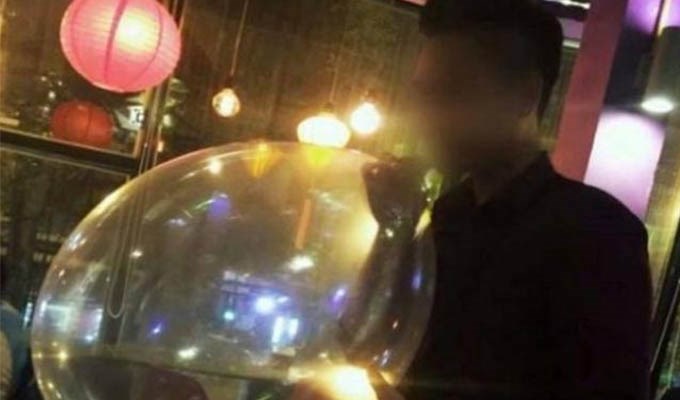 “Bóng cười” độc