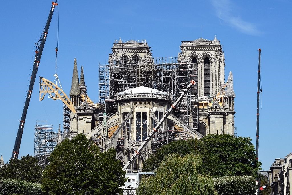 Gia cố cho nhà thờ Đức Bà Paris