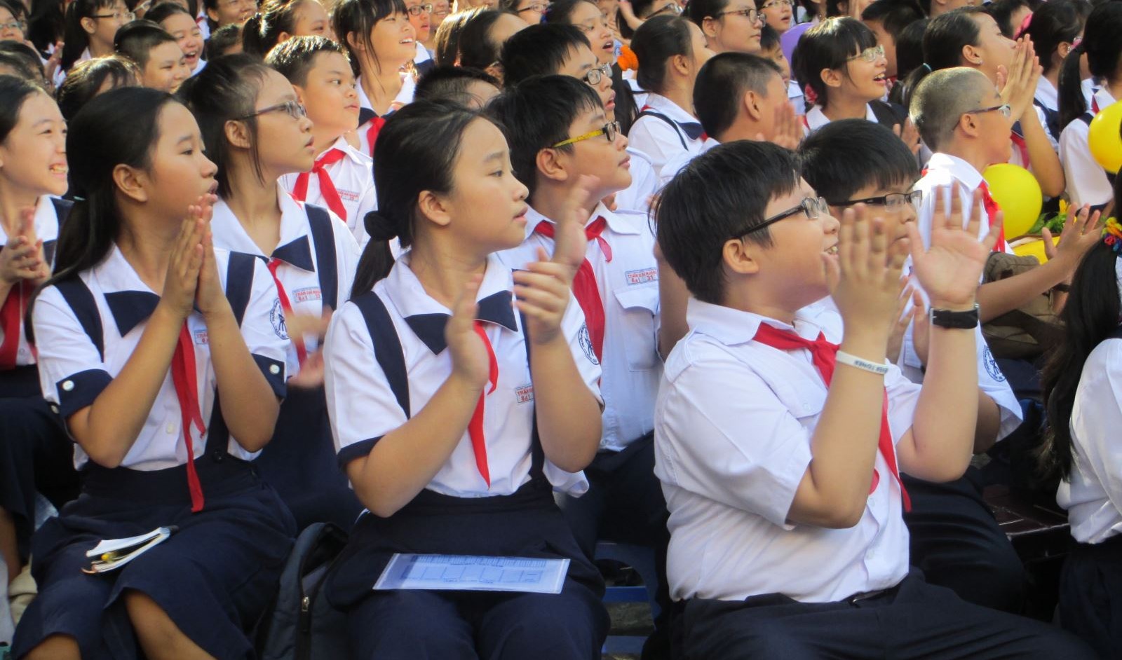 Có hợp nhất ngày tựu trường với ngày khai giảng được không ?