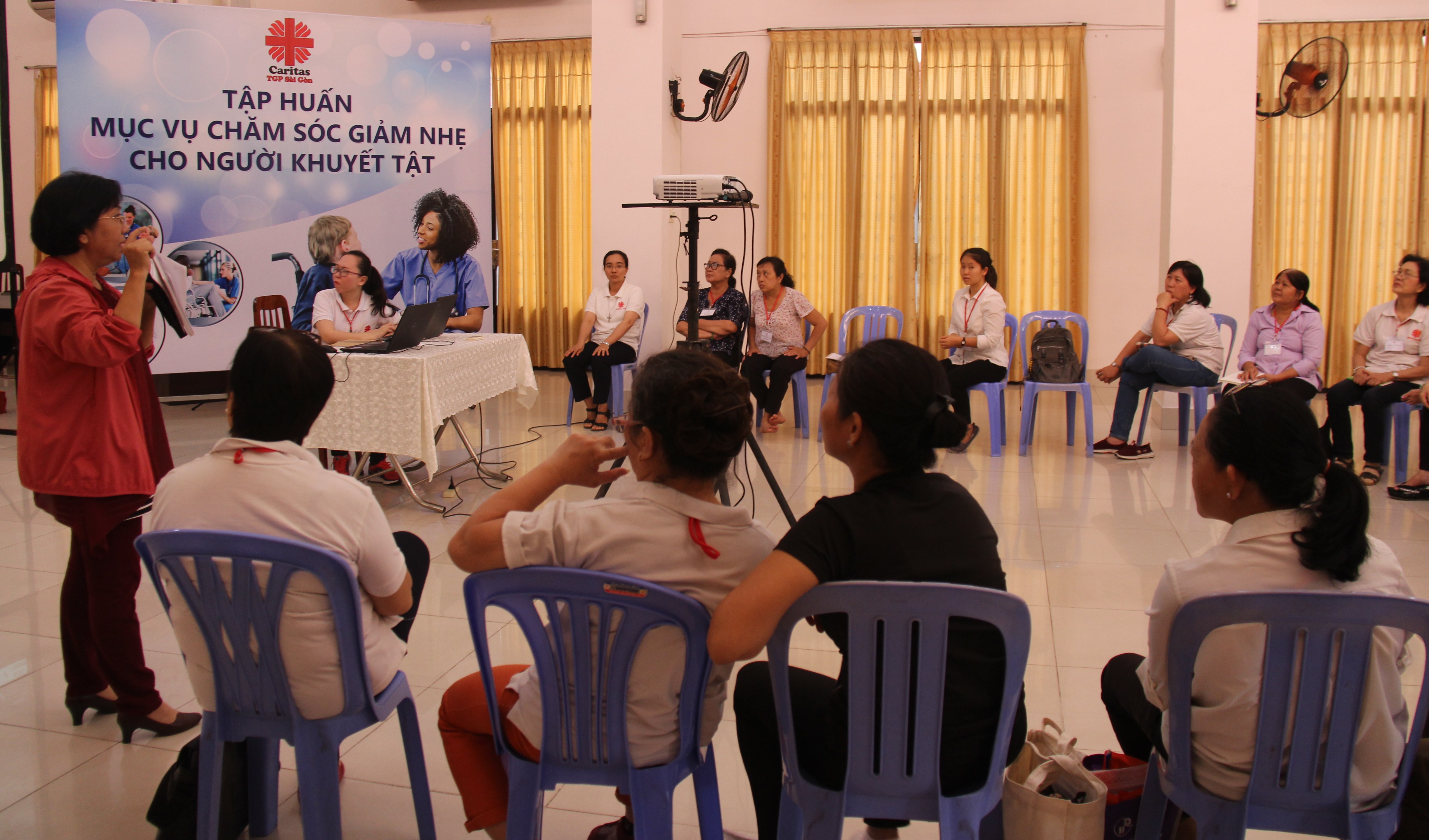 Caritas TGP TPHCM tập huấn Mục vụ chăm sóc giảm nhẹ cho người khuyết tật