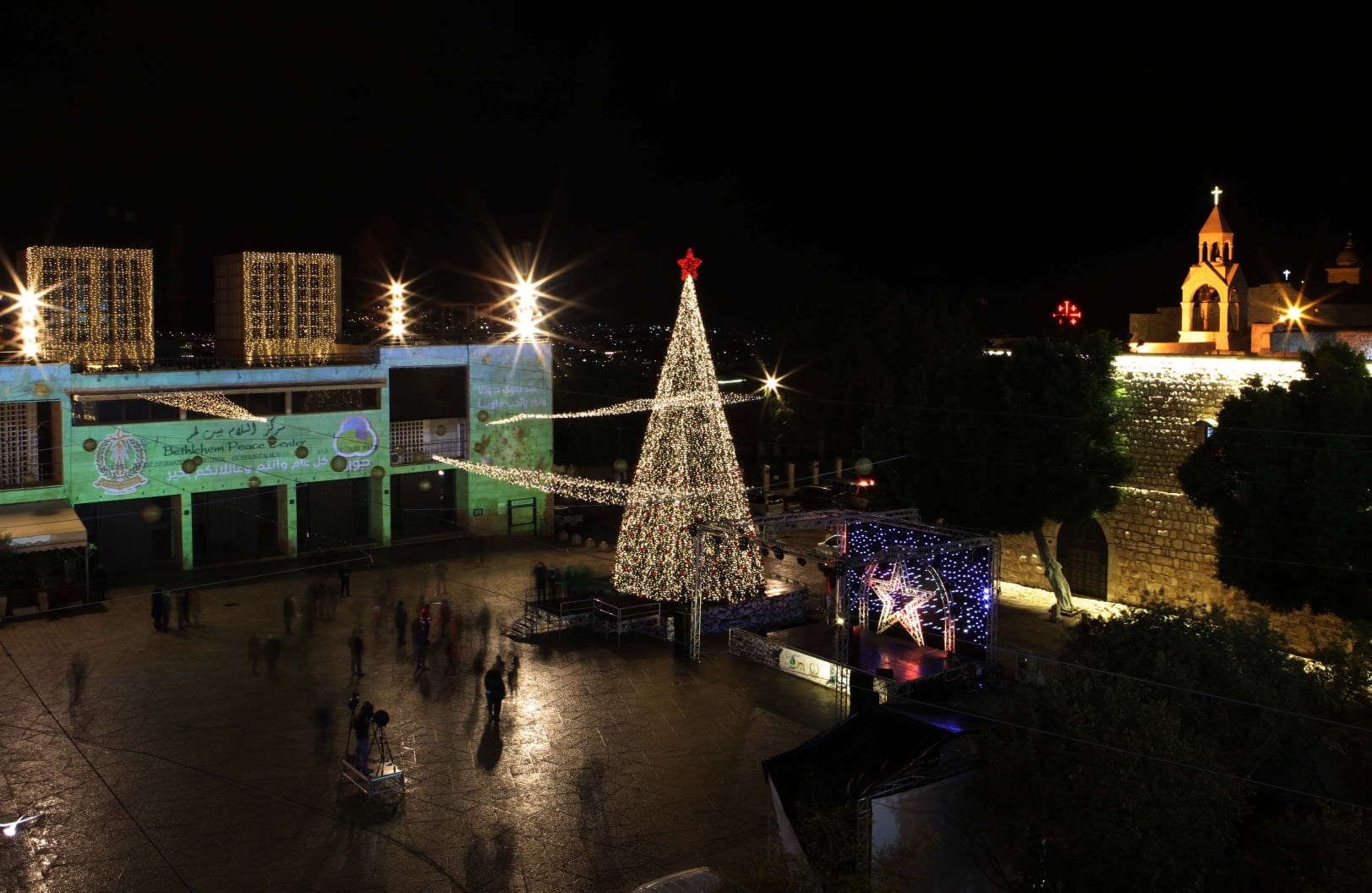 Thắp sáng cây thông Noel tại Bêlem