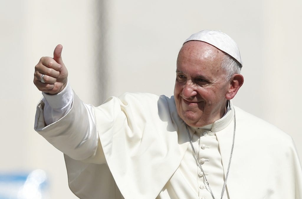 Vatican xác nhận Đức Thánh Cha chỉ bị cảm