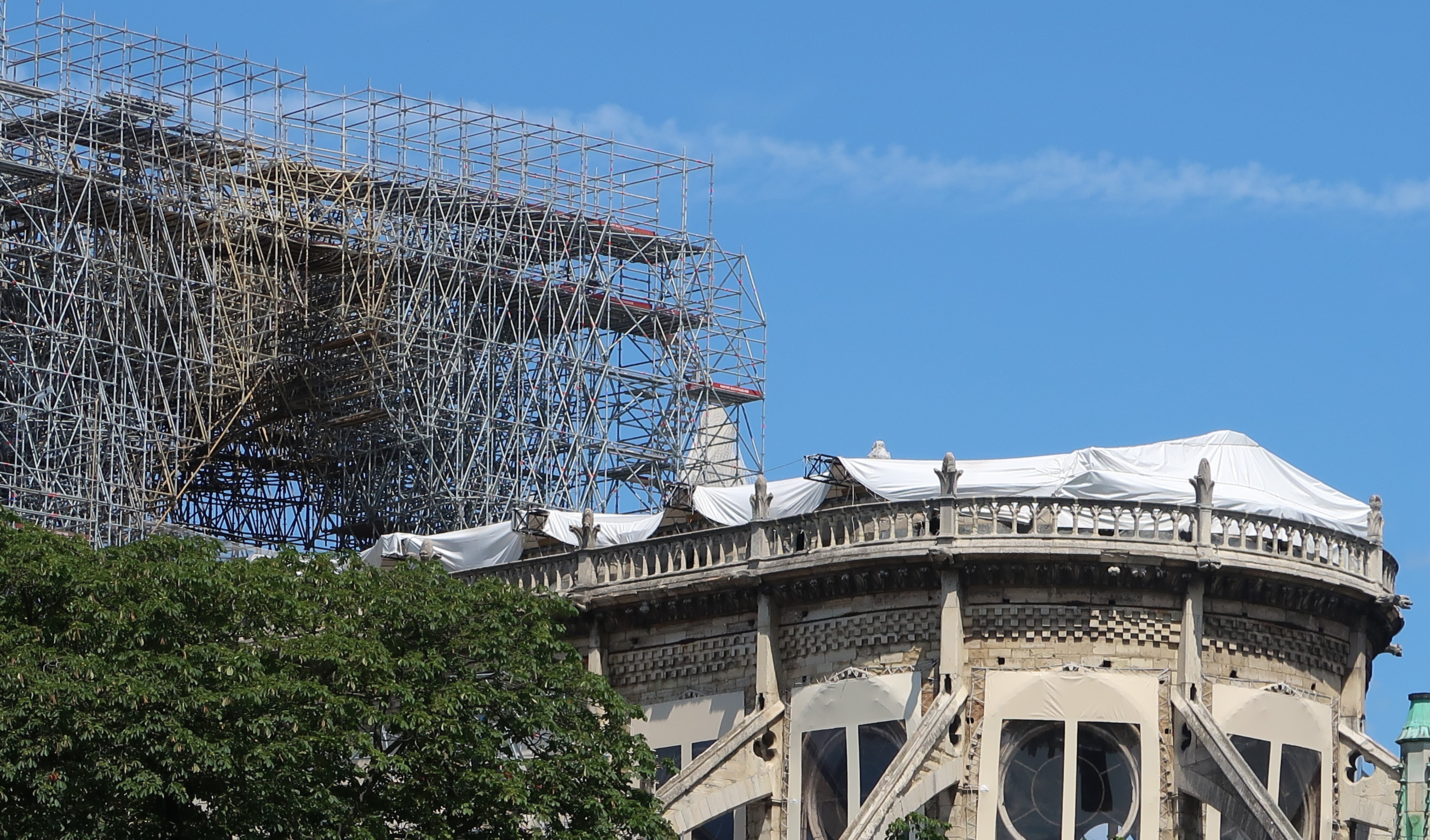 Nhà thờ Ðức Bà Paris sau một năm