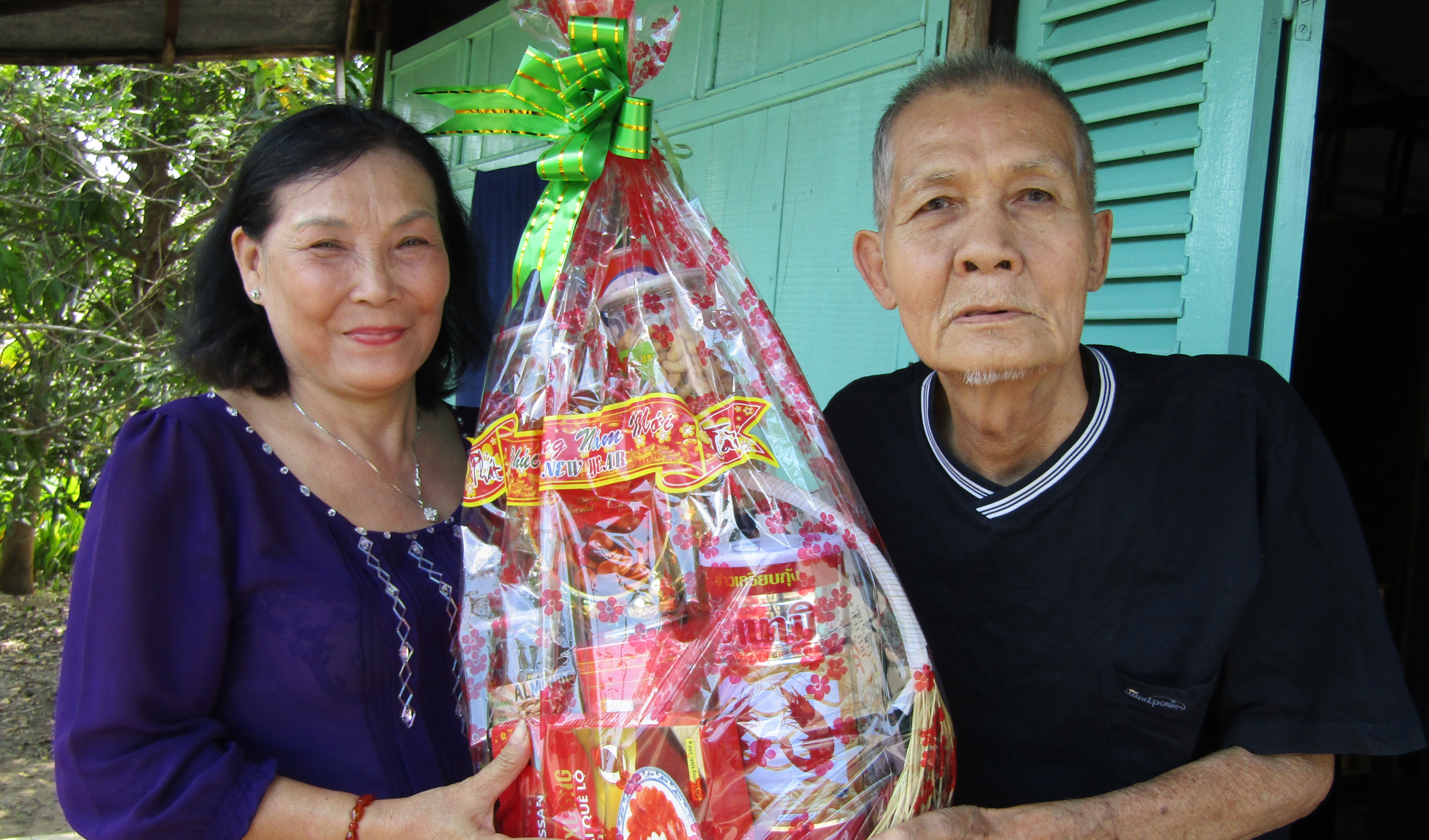 Hưu tuổi nhưng chưa hưu việc