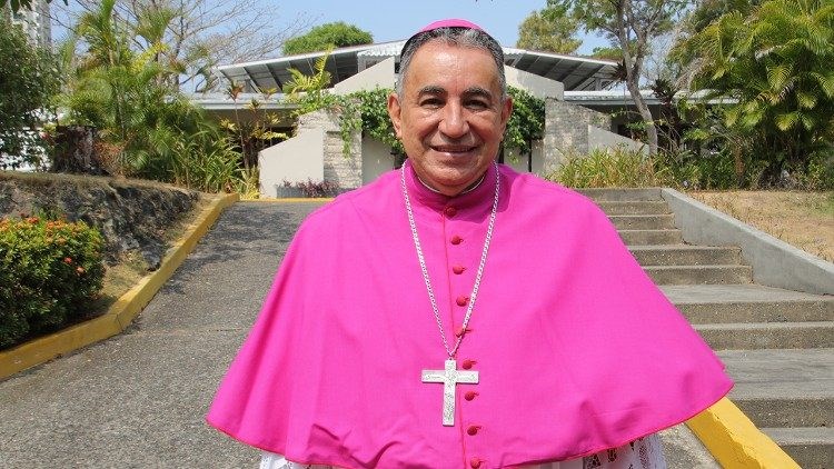 Giáo hội và Chính phủ Panama chung tay đẩy lùi dịch bệnh
