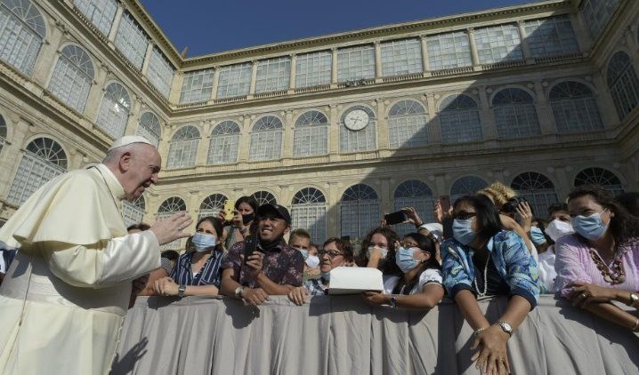 Các Ðại học Giáo Hoàng ở Rome khôi phục hoạt động