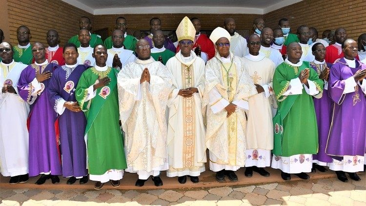 31 tân phó tế tại Burkina Faso