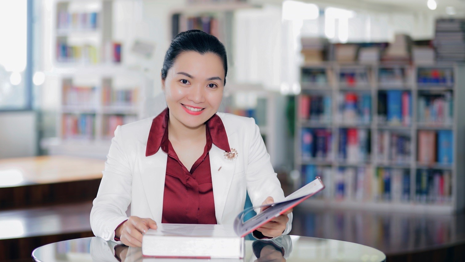 PGS.TS. Võ Thị Ngọc Thúy đặt mục tiêu “quốc tế hóa” trường ĐH Hoa Sen  trong 3 năm