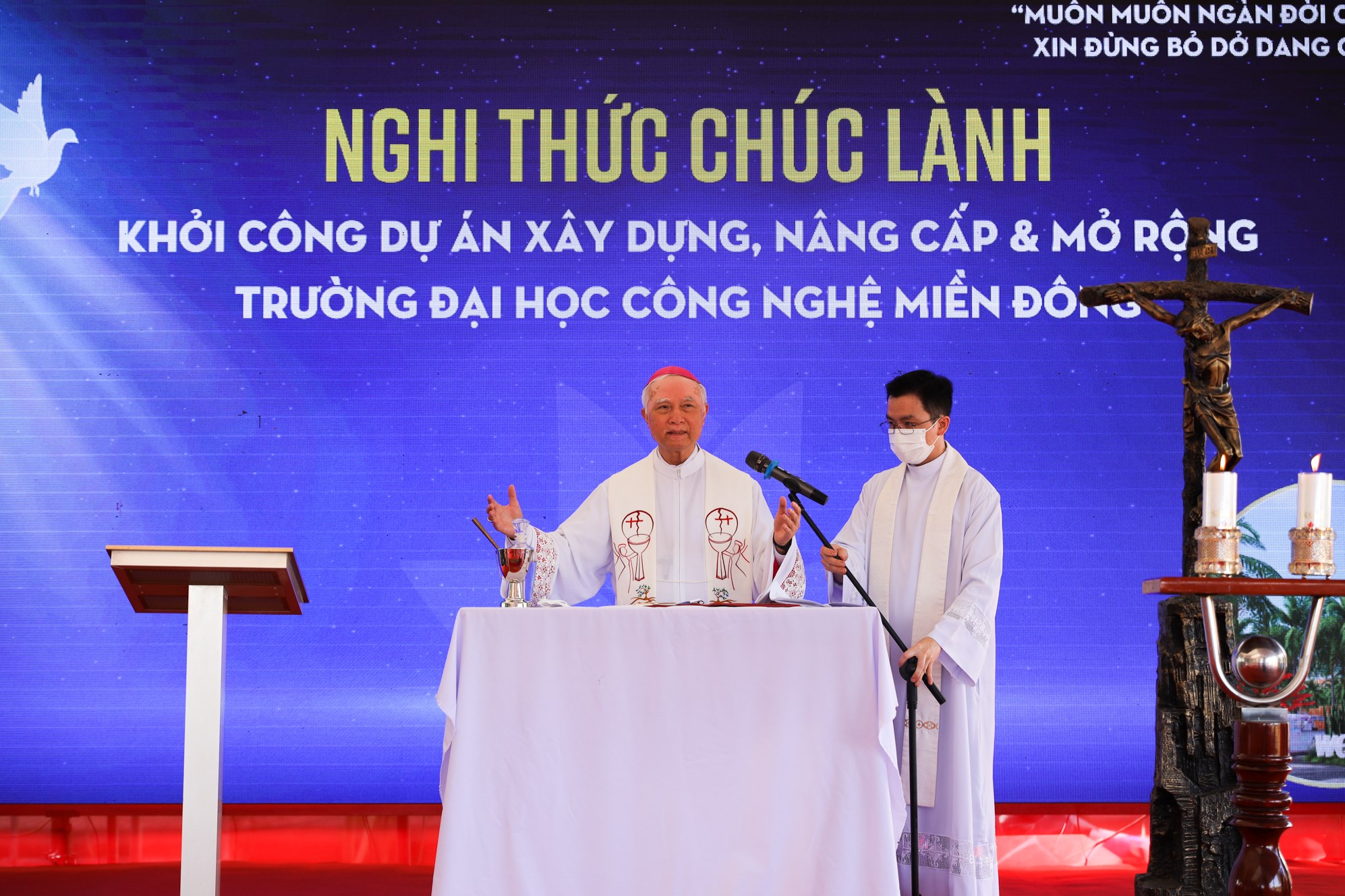 Nghi thức chúc lành khởi công dự án nâng cấp và mở rộng Trường Đại học Công nghệ Miền Đông