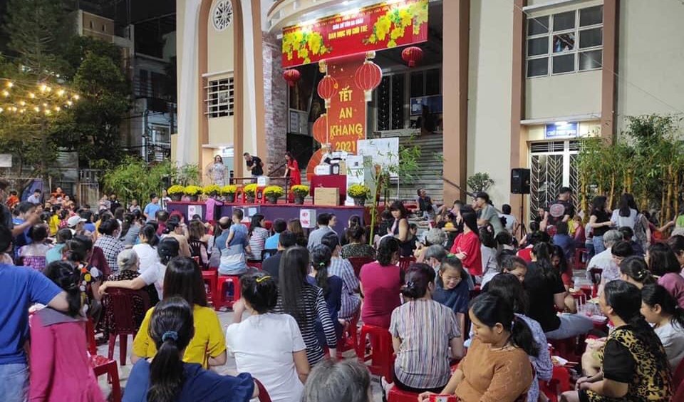 Chở Tết về nhà