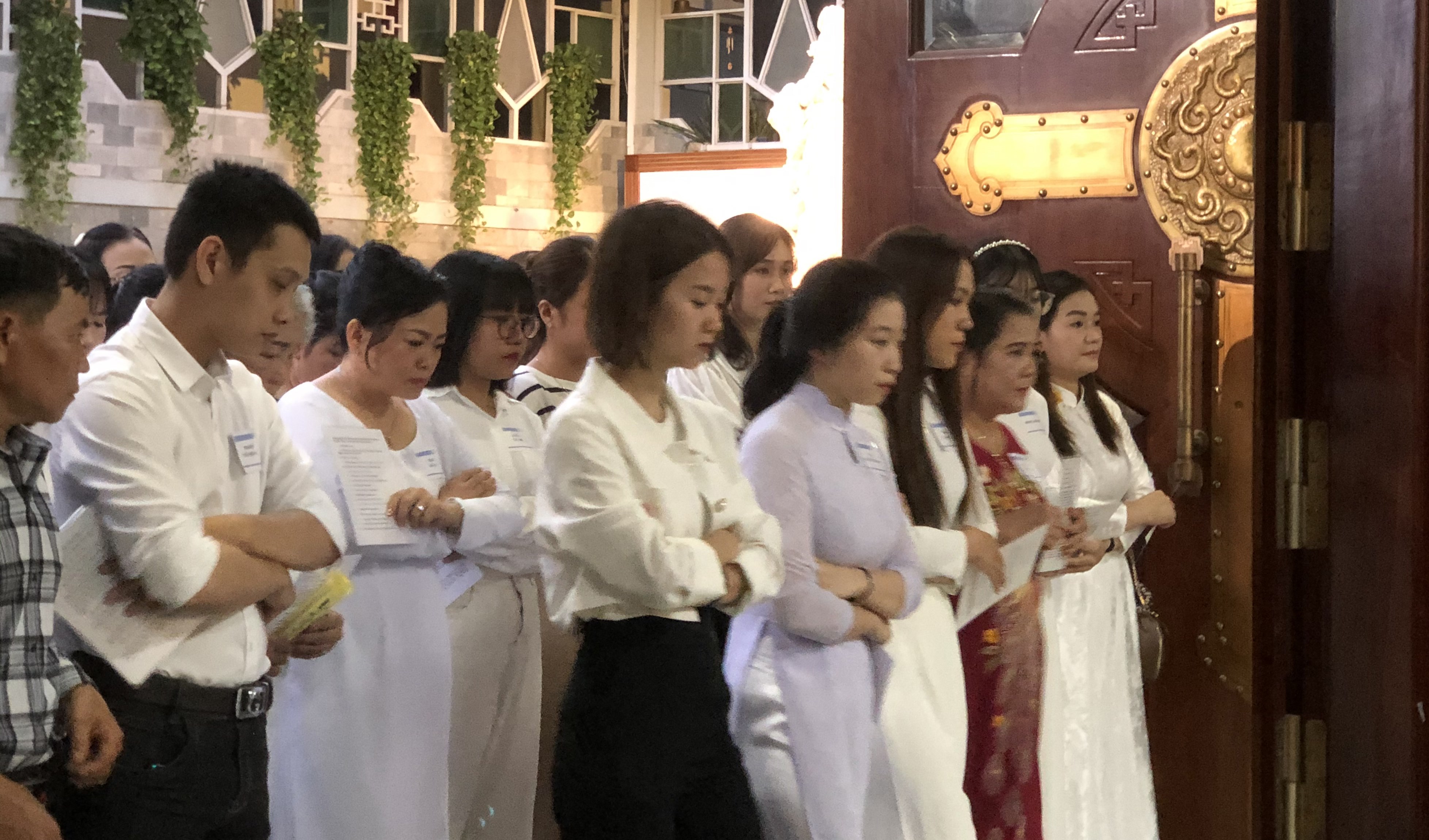 “Chúa là con đường cho con bước lên…”