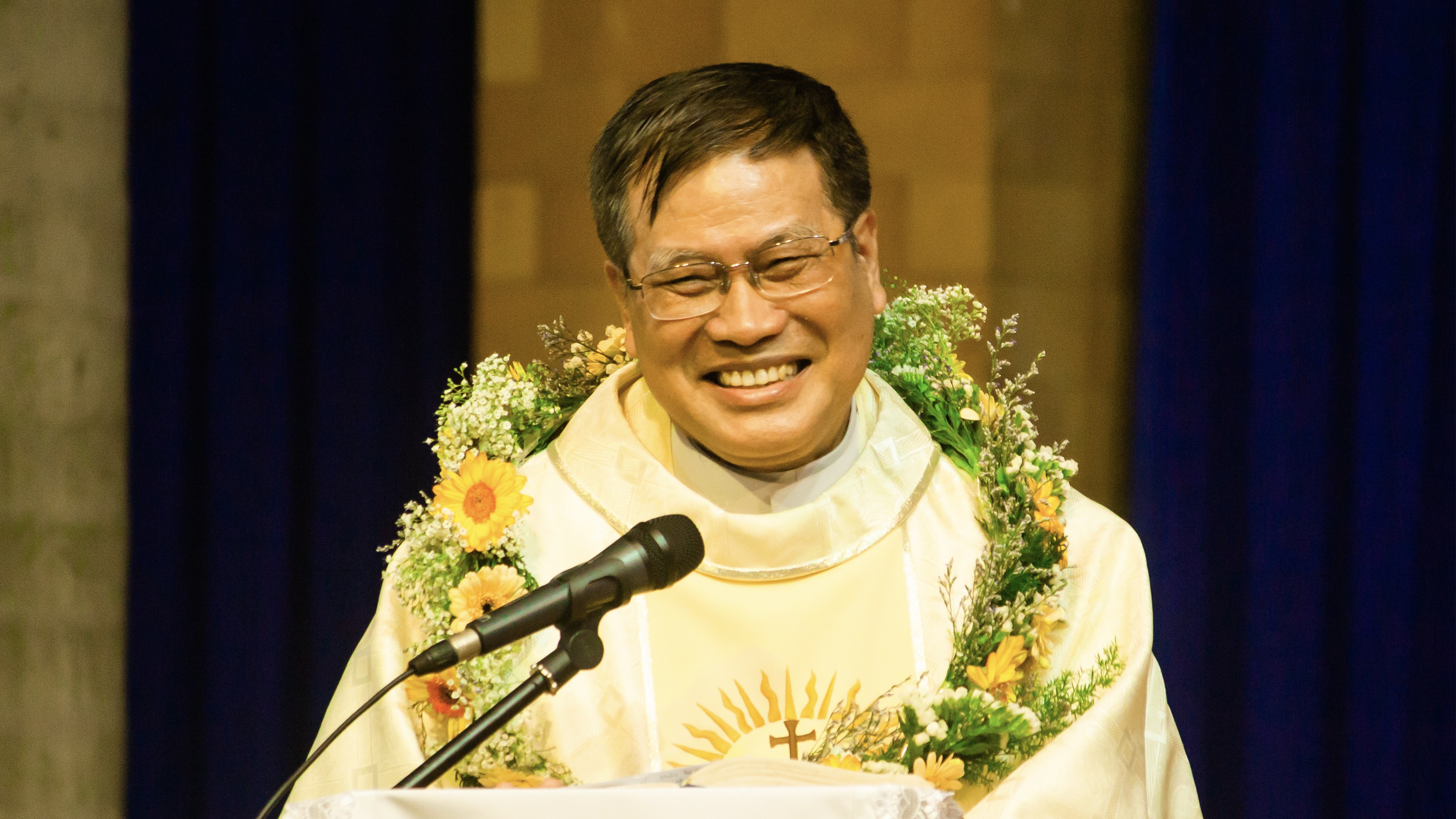 Linh mục Antôn Nguyễn Cao Siêu kỷ niệm 50 năm sống ơn gọi Dòng Tên