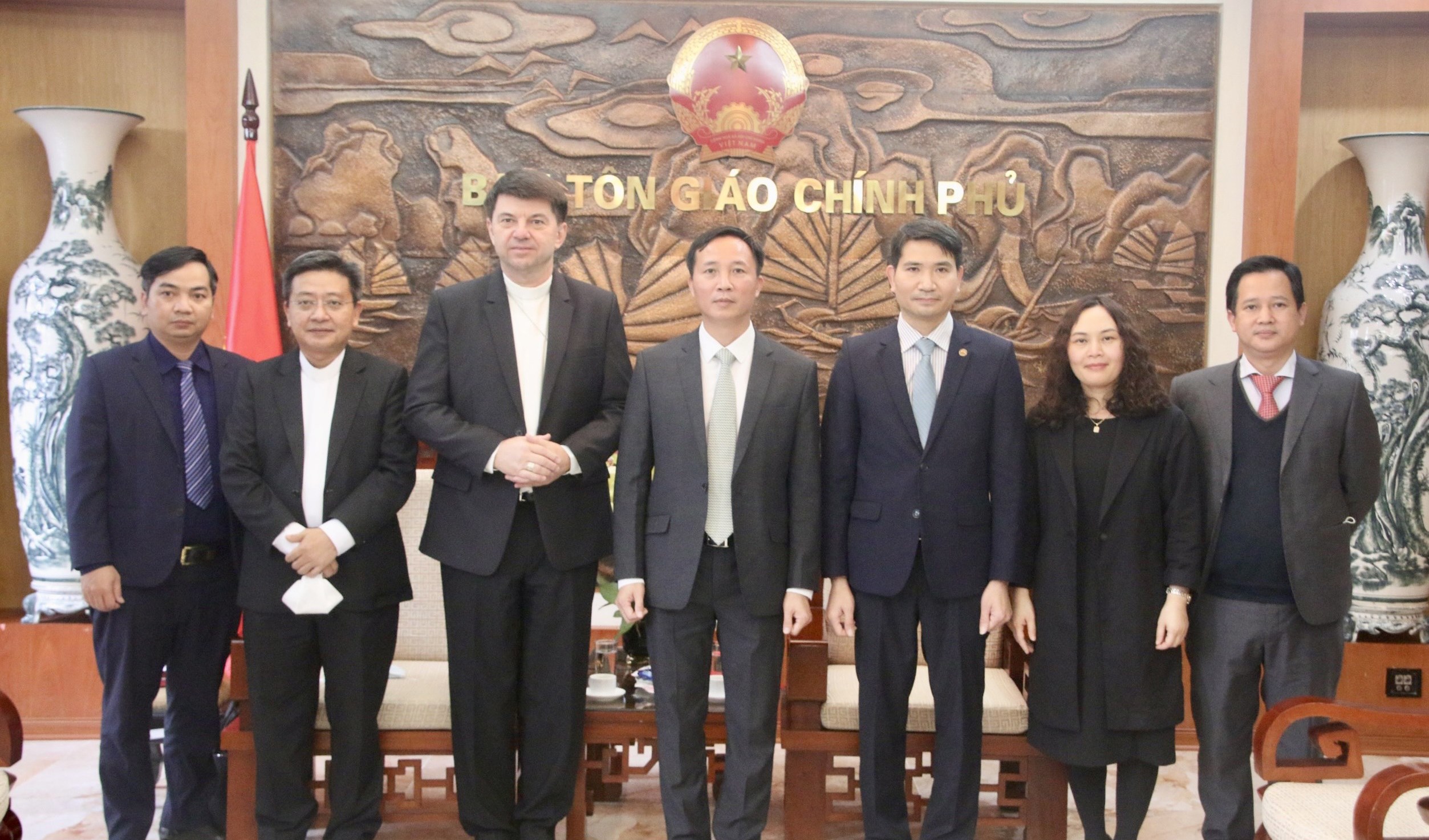 Trưởng Ban Tôn giáo Chính phủ tiếp Ðức Tổng Giám mục Marek Zalewski