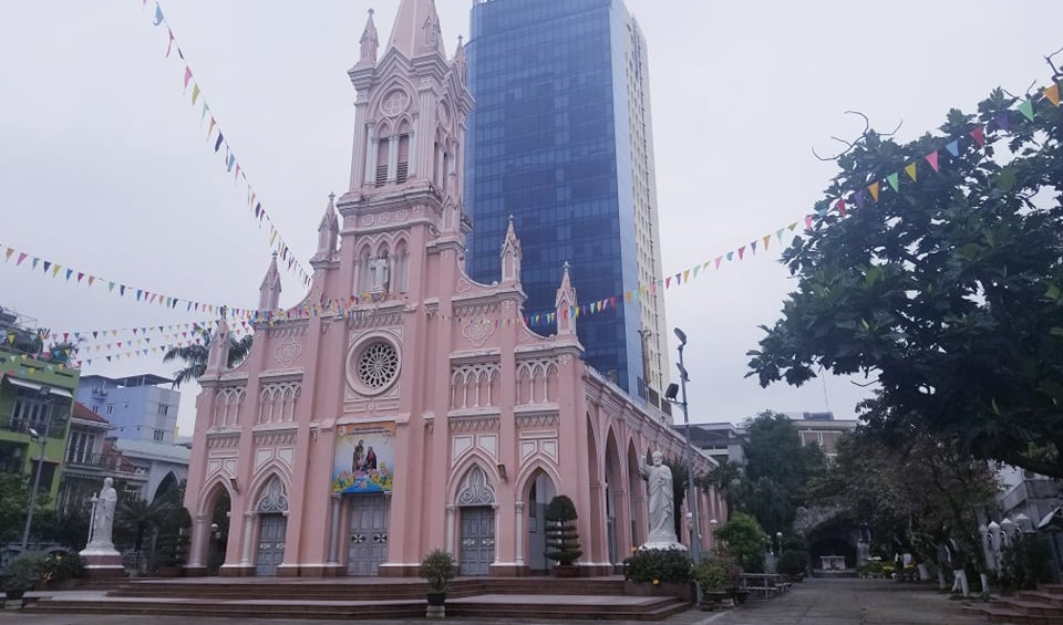 Nhà thờ Chánh tòa Ðà Nẵng - Dấu ấn Công giáo