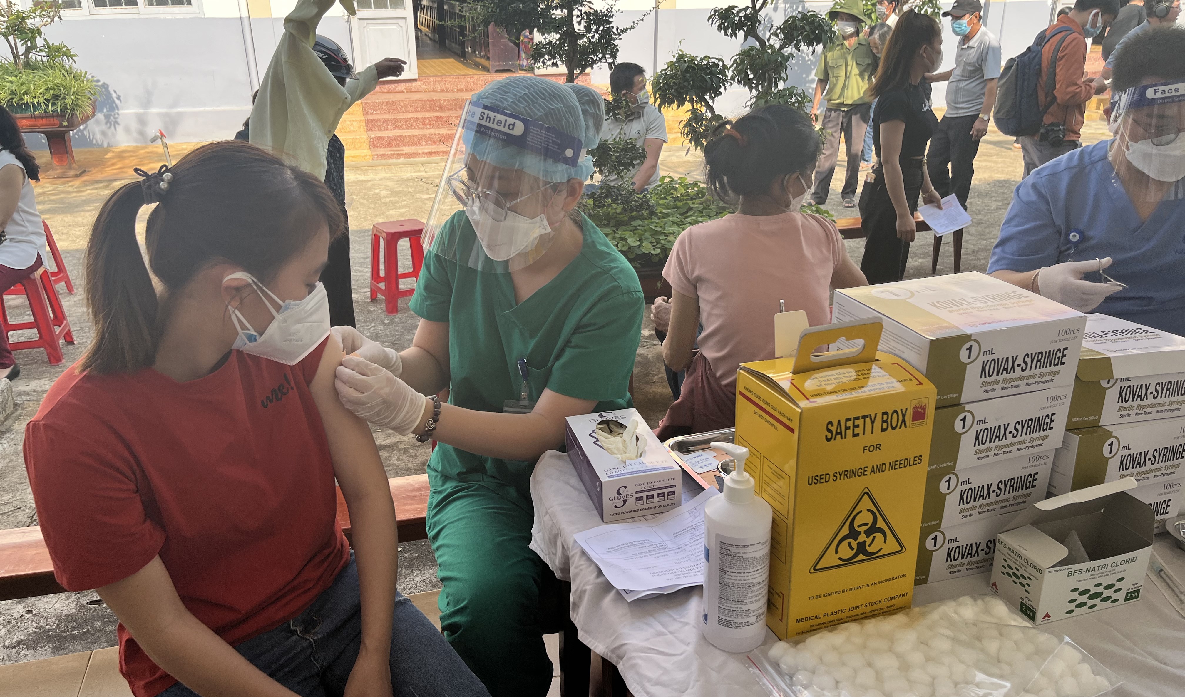 1000 liều vắc xin Covid-19 cho đồng bào dân tộc thiểu số